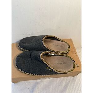 Deer stags slipper cuddle size 8 gray fleece shoes